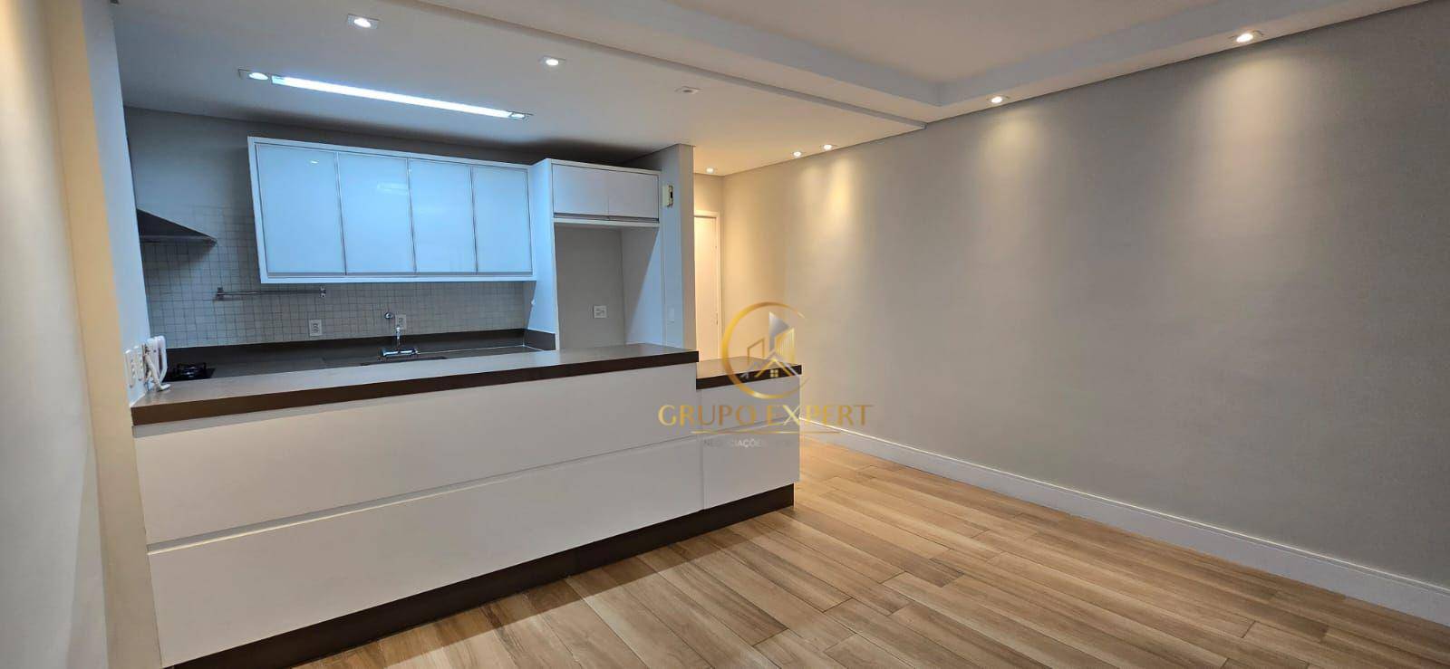 Apartamento à venda com 3 quartos, 108m² - Foto 7