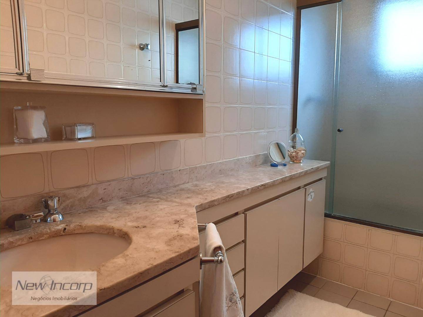 Apartamento à venda com 4 quartos, 220m² - Foto 24