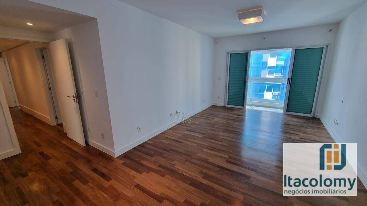 Apartamento à venda com 3 quartos, 253m² - Foto 27