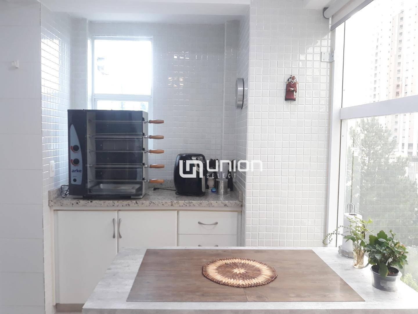 Apartamento à venda com 3 quartos, 131m² - Foto 7