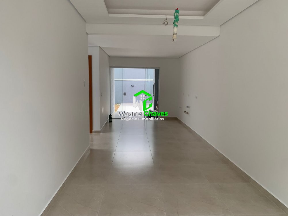 Casa à venda com 2 quartos, 82m² - Foto 2