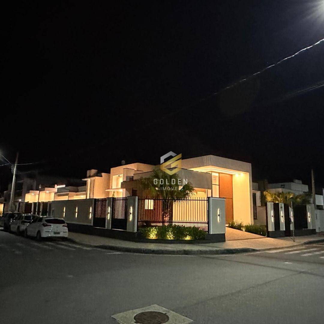 Casa, 3 quartos, 130 m² - Foto 2