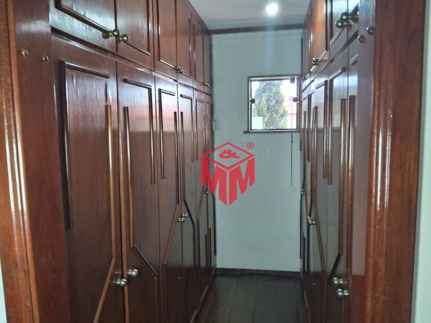 Sobrado à venda com 4 quartos, 380m² - Foto 24