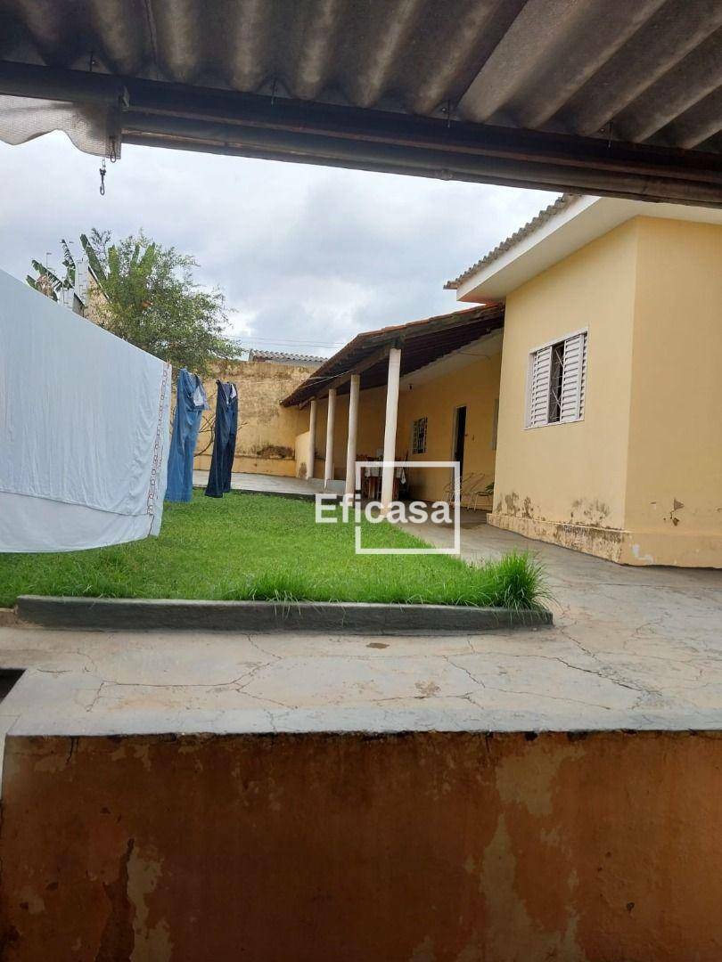 Casa à venda com 3 quartos, 270m² - Foto 19