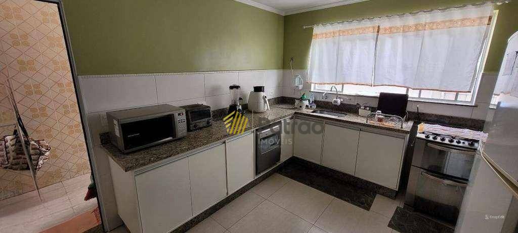 Sobrado à venda com 4 quartos, 256m² - Foto 17