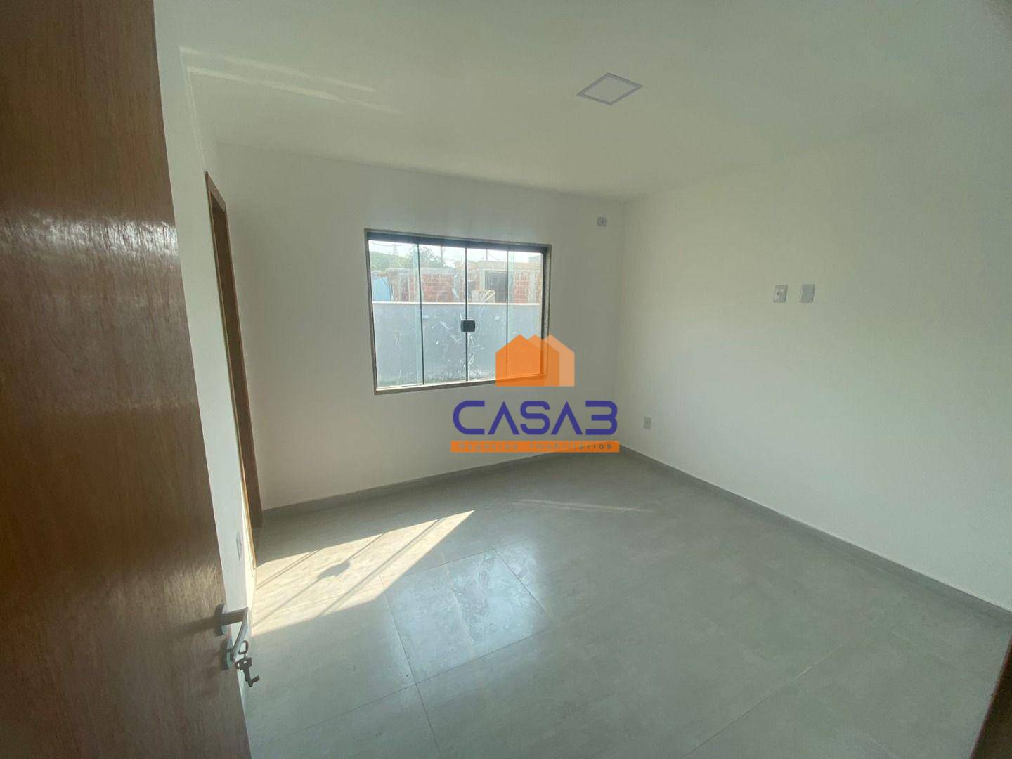 Casa à venda com 2 quartos, 70m² - Foto 8