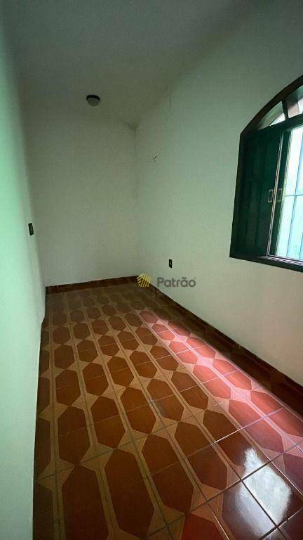 Sobrado à venda com 5 quartos, 329m² - Foto 9