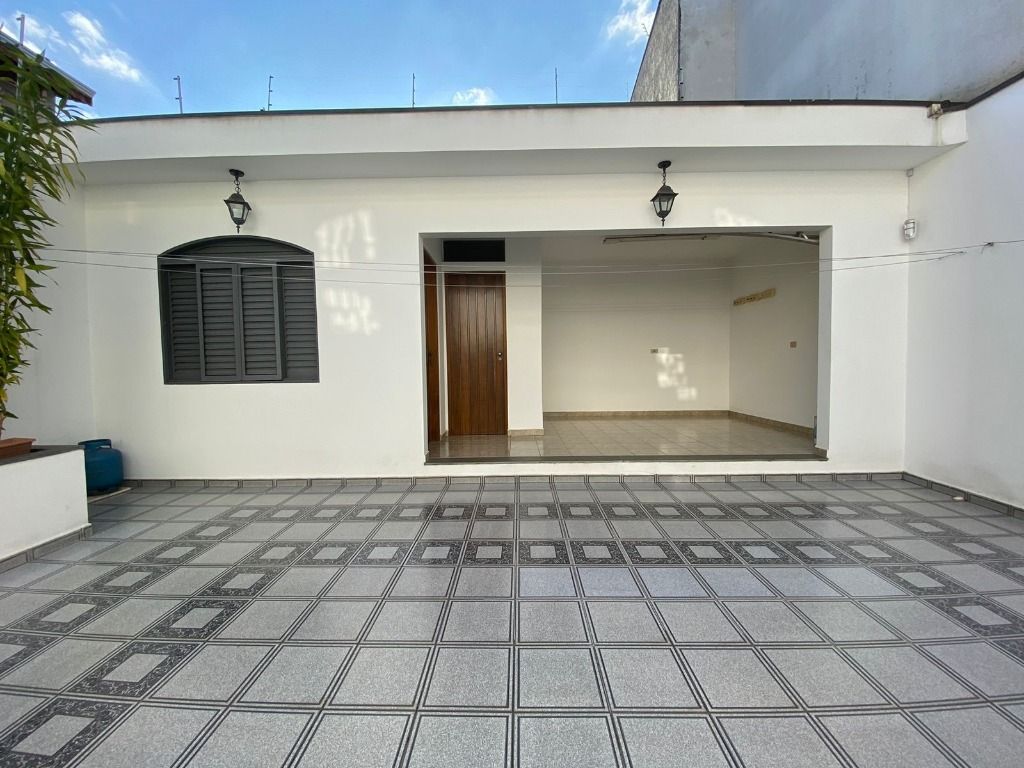 Casa à venda com 4 quartos, 260m² - Foto 16