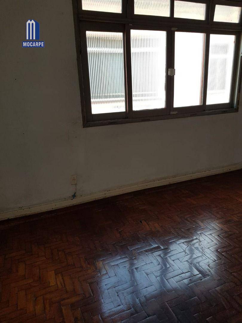 Apartamento à venda com 2 quartos, 67m² - Foto 2