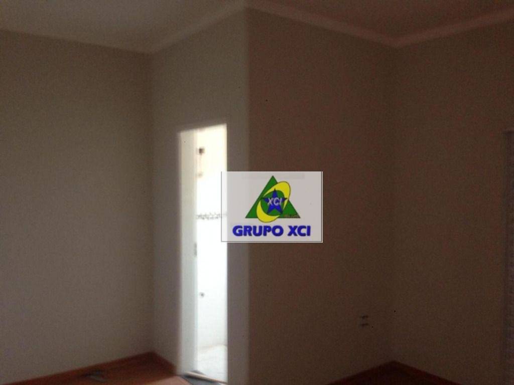 Casa de Condomínio à venda com 3 quartos, 236m² - Foto 12