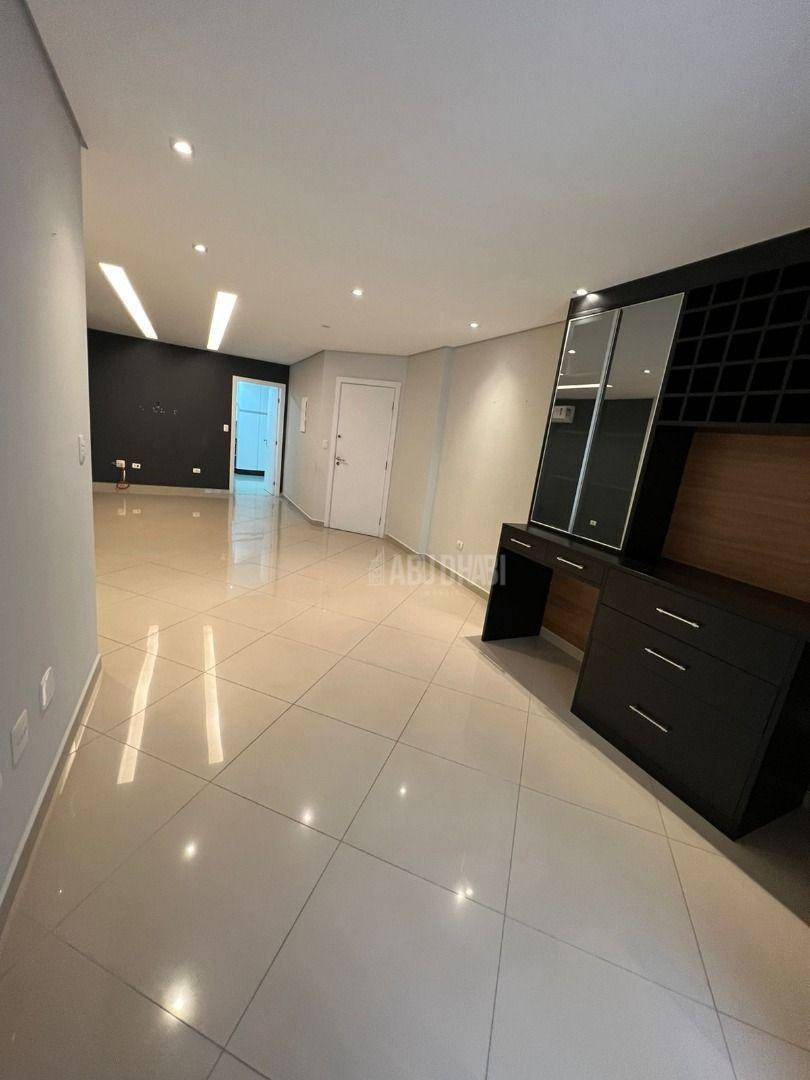 Apartamento à venda com 4 quartos, 194m² - Foto 3