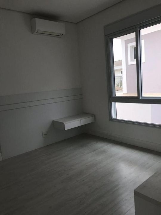 Casa de Condomínio para alugar com 5 quartos, 445m² - Foto 13