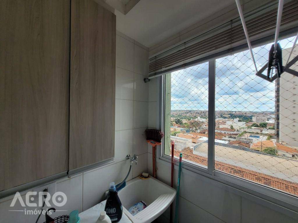 Apartamento à venda com 2 quartos, 55m² - Foto 9