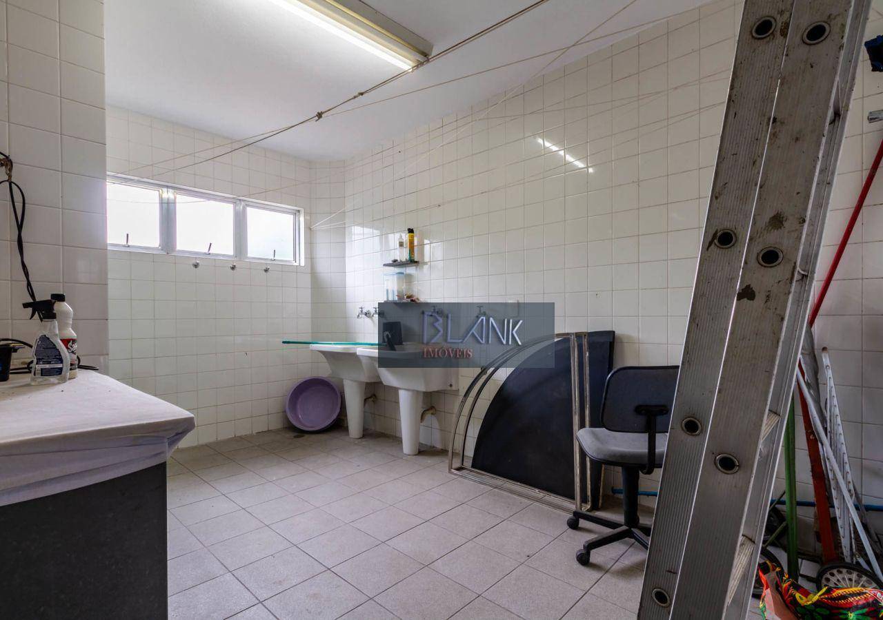 Casa à venda e aluguel com 4 quartos, 280m² - Foto 3