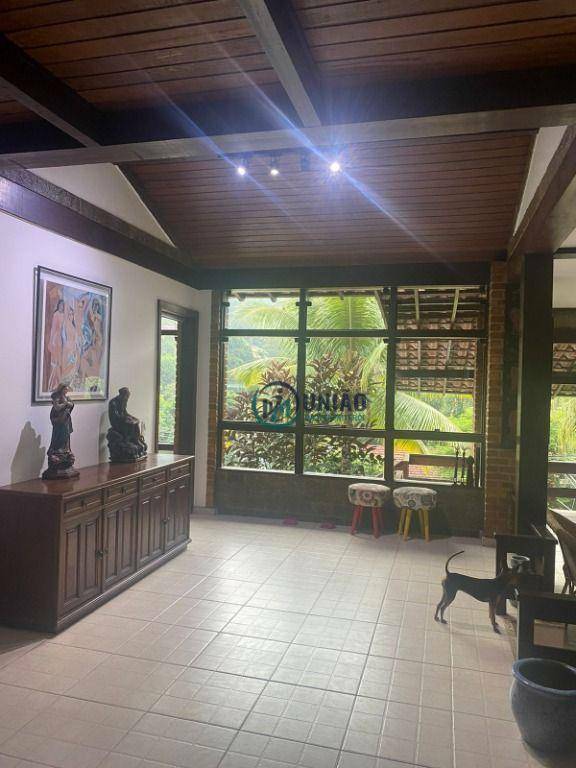 Casa de Condomínio à venda com 4 quartos, 378m² - Foto 10