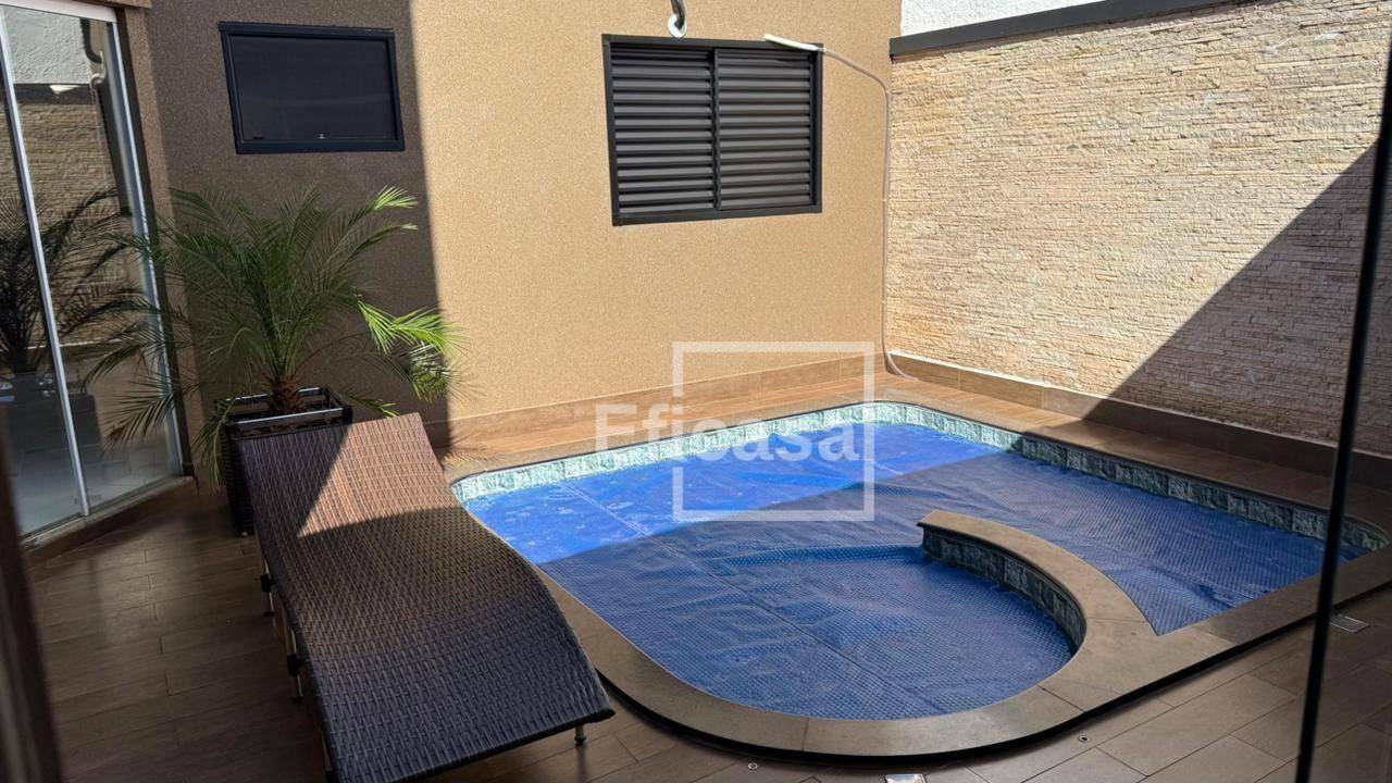 Casa para alugar com 3 quartos, 220m² - Foto 3