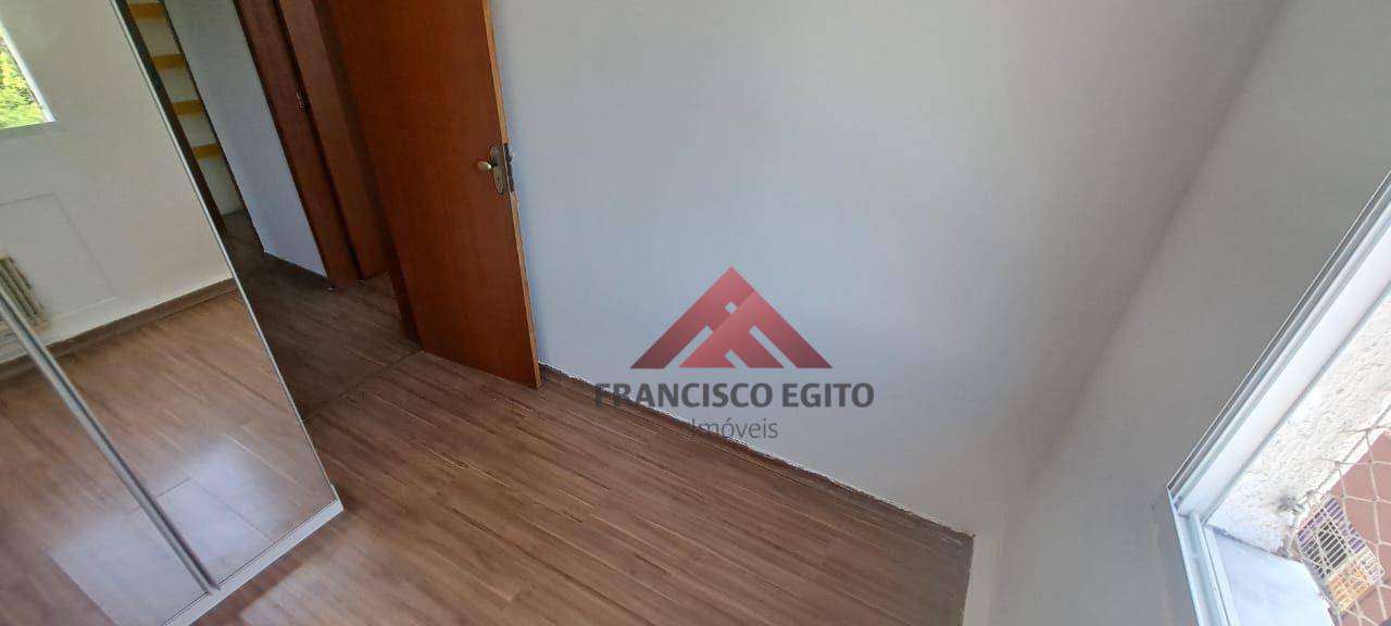 Apartamento para alugar com 3 quartos, 84m² - Foto 12