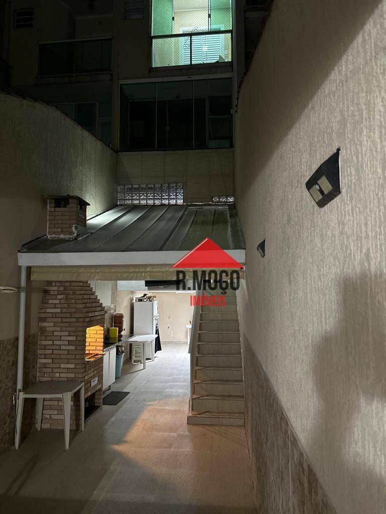 Sobrado à venda com 3 quartos, 210m² - Foto 14