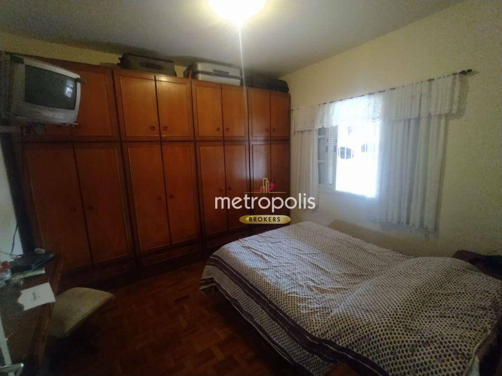 Casa à venda com 5 quartos, 198m² - Foto 4