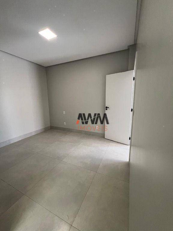 Sobrado à venda com 4 quartos, 250m² - Foto 6