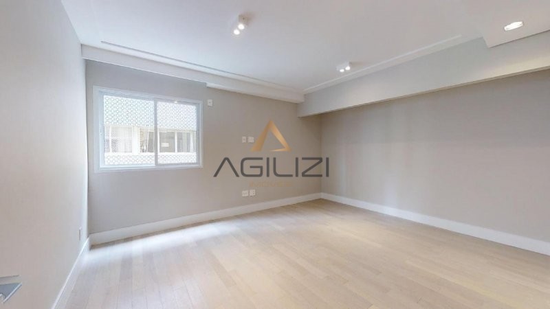 Apartamento à venda com 3 quartos, 206m² - Foto 17