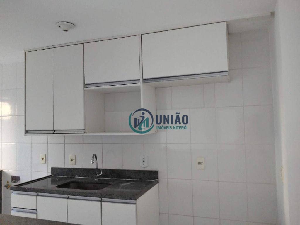 Apartamento à venda com 3 quartos, 70m² - Foto 7