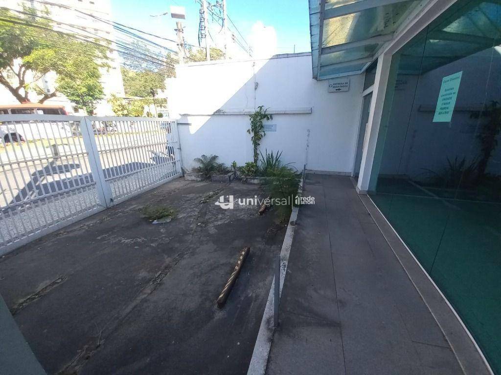 Casa de Condomínio para alugar, 900m² - Foto 4