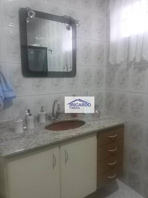 Sobrado à venda com 3 quartos, 187m² - Foto 5