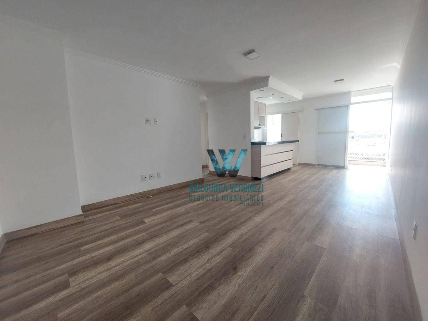 Apartamento à venda com 2 quartos, 80m² - Foto 2