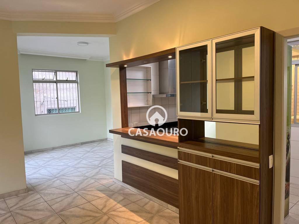 Apartamento à venda com 4 quartos, 123m² - Foto 2