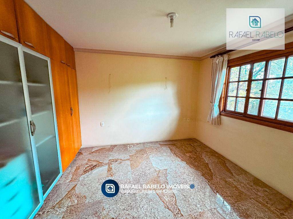 Casa à venda com 4 quartos, 300m² - Foto 24