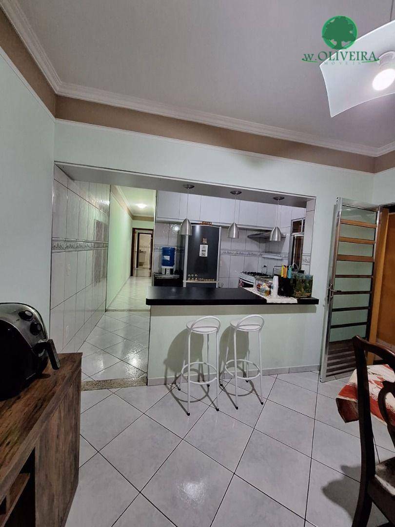 Casa à venda com 2 quartos, 130m² - Foto 14