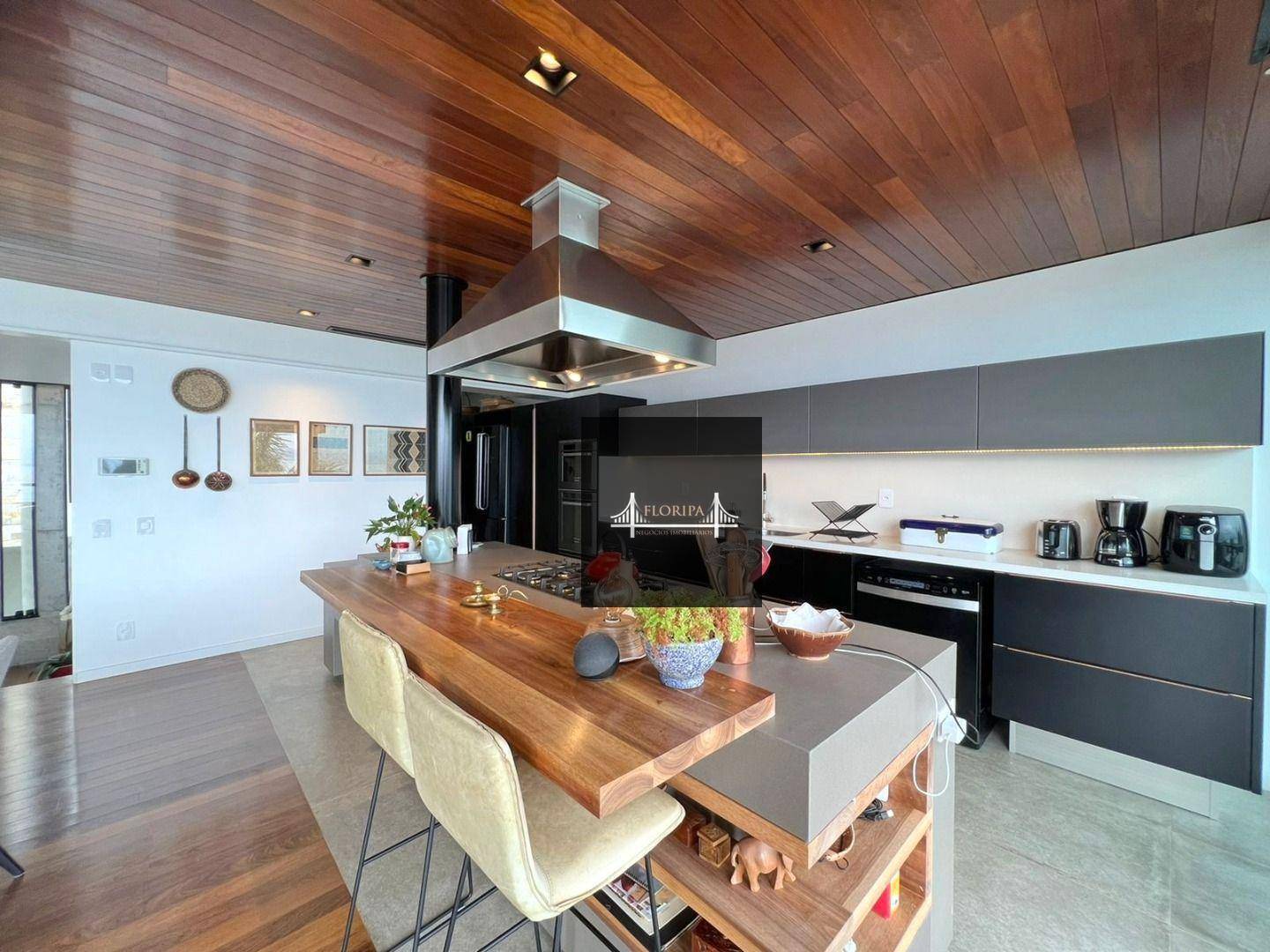 Casa à venda com 3 quartos, 340m² - Foto 20