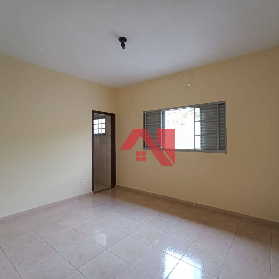 Casa à venda com 3 quartos, 200m² - Foto 5