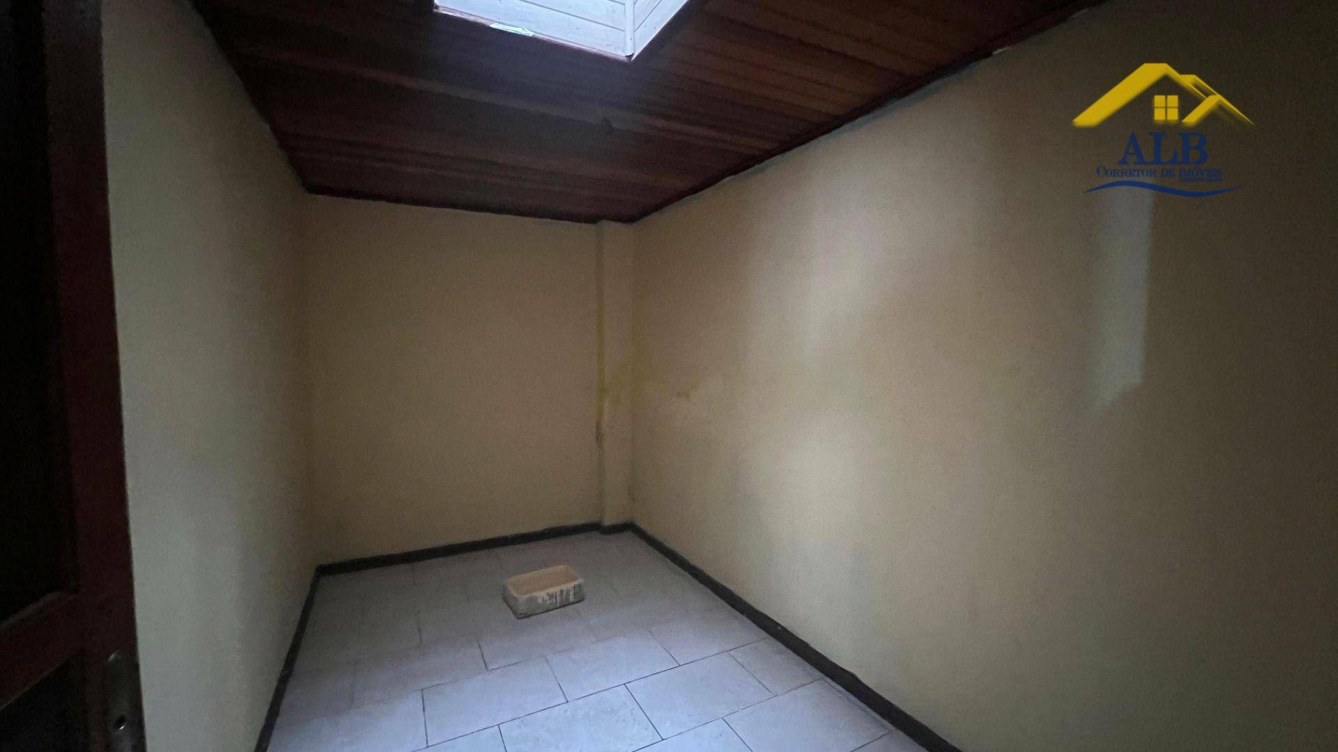 Casa para alugar com 2 quartos, 80m² - Foto 11