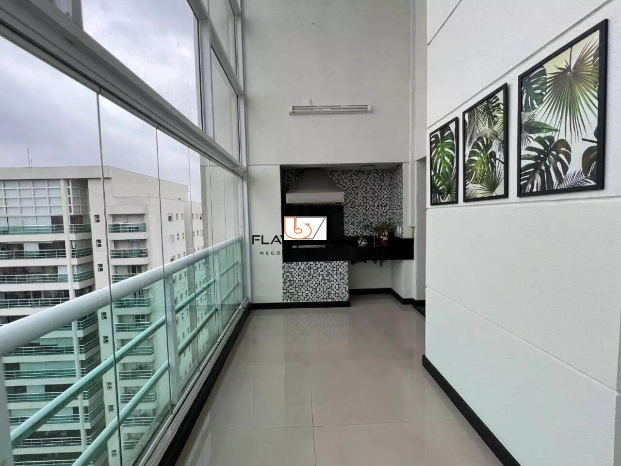 Apartamento para alugar com 3 quartos, 202m² - Foto 1