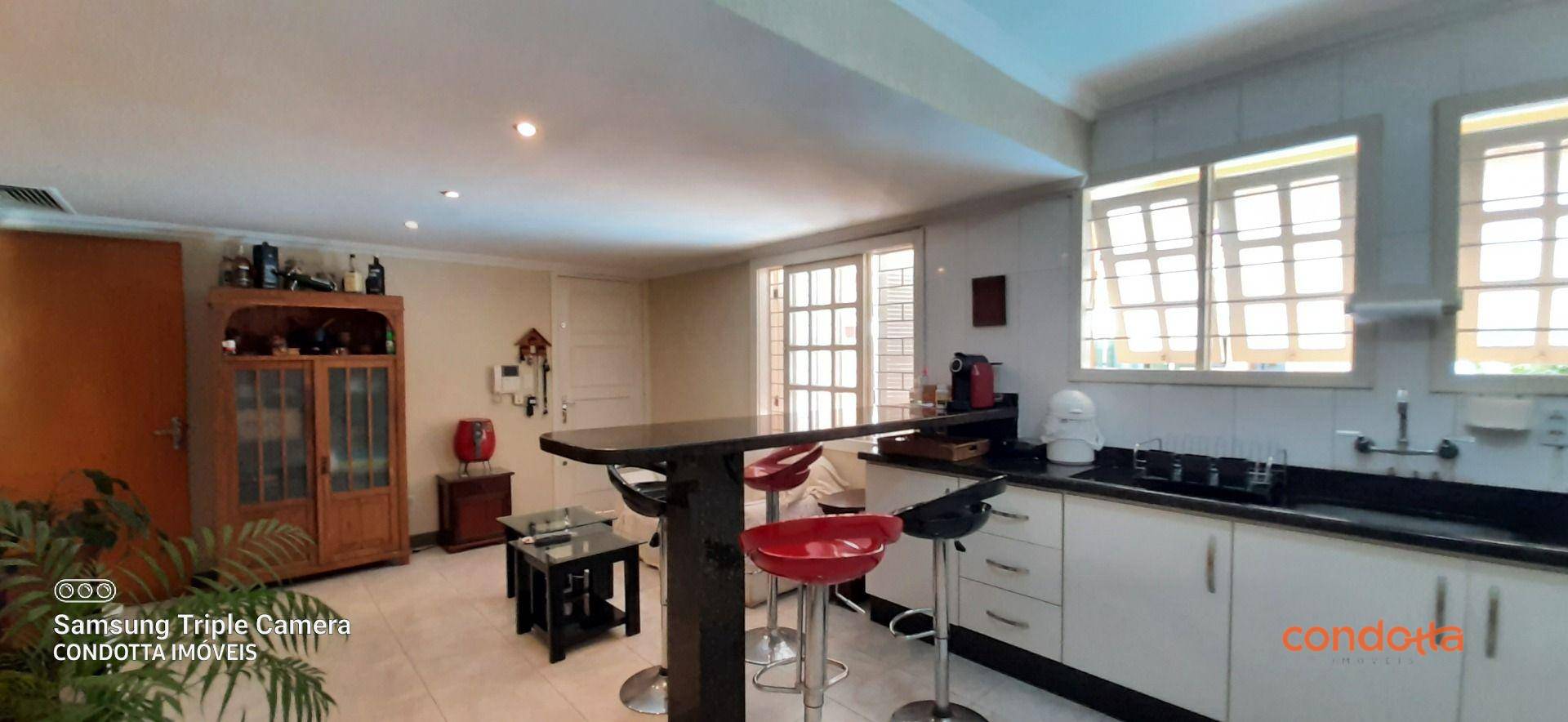 Casa para alugar com 4 quartos, 285m² - Foto 93
