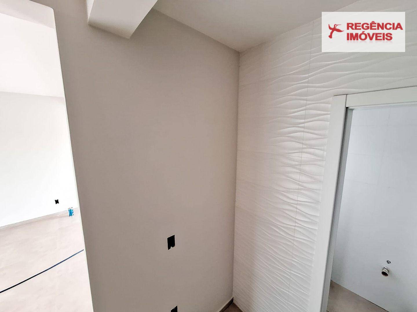 Casa à venda com 2 quartos, 82m² - Foto 11