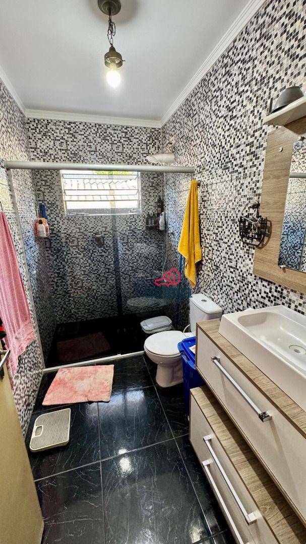 Sobrado à venda e aluguel com 3 quartos, 225m² - Foto 15