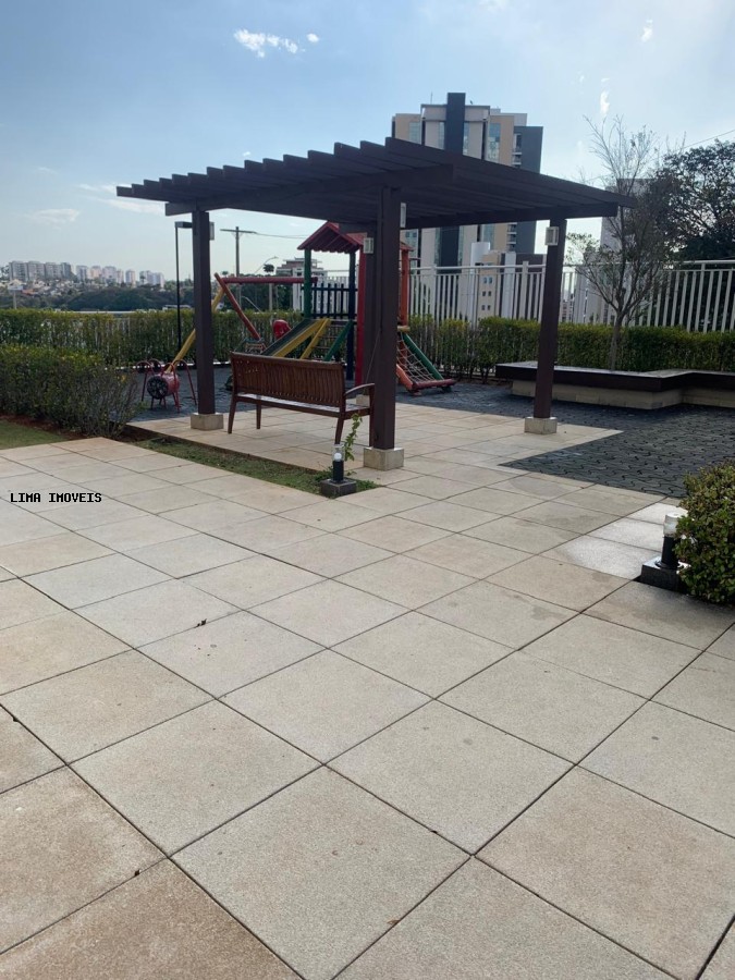 Apartamento para alugar com 3 quartos, 125m² - Foto 12