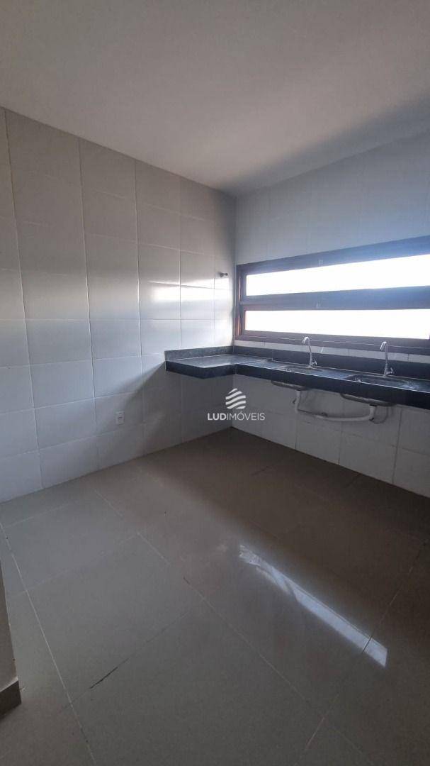 Sobrado à venda com 4 quartos, 350m² - Foto 17