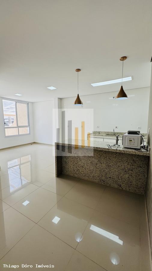 Casa à venda com 3 quartos, 140m² - Foto 14