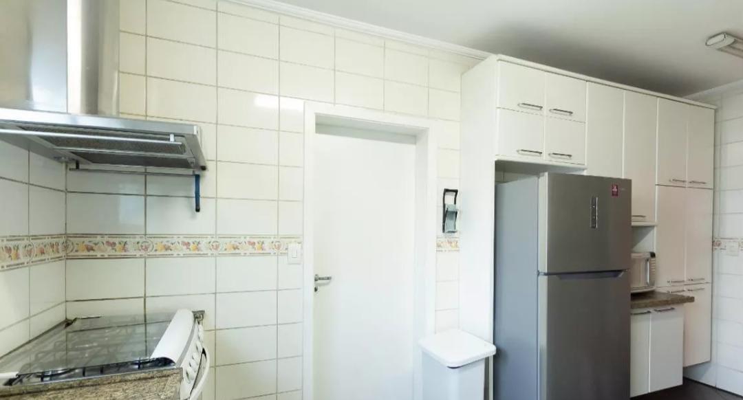 Apartamento à venda com 4 quartos, 240m² - Foto 17