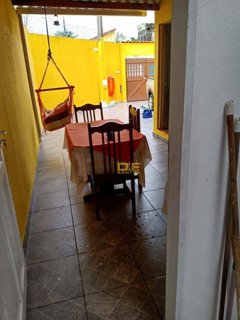 Casa à venda com 2 quartos, 90m² - Foto 14