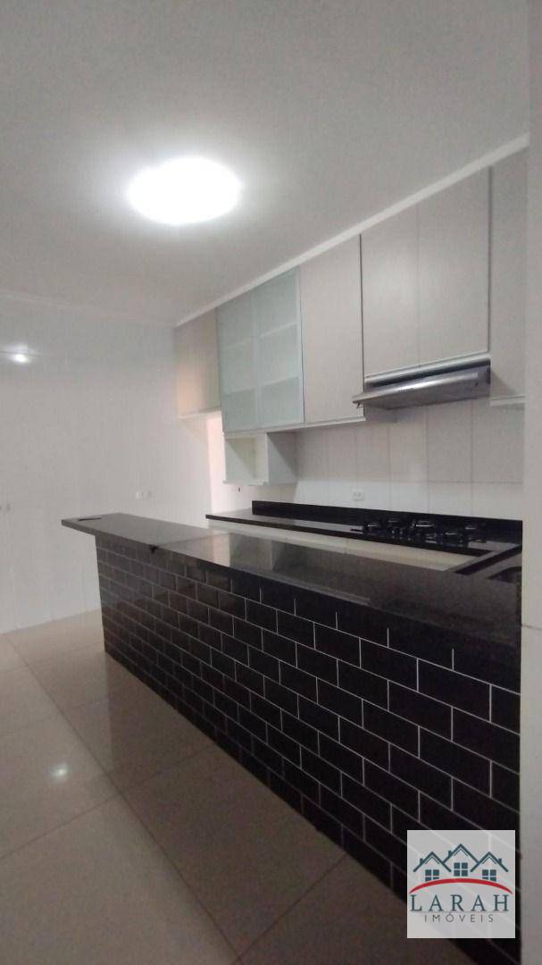 Casa para alugar com 3 quartos, 200m² - Foto 11