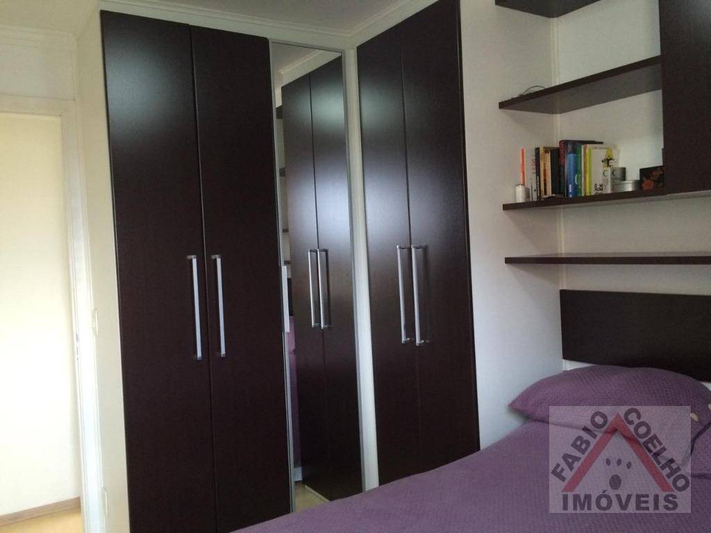 Apartamento à venda com 2 quartos, 64m² - Foto 11