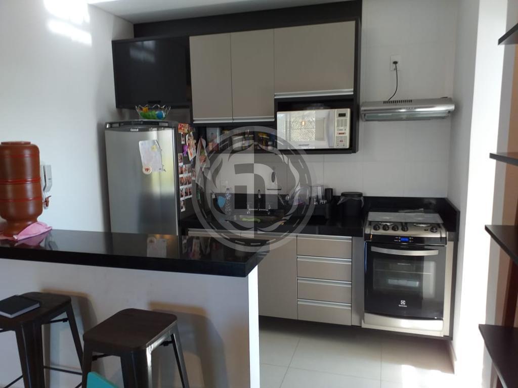 Apartamento à venda com 3 quartos, 80m² - Foto 4