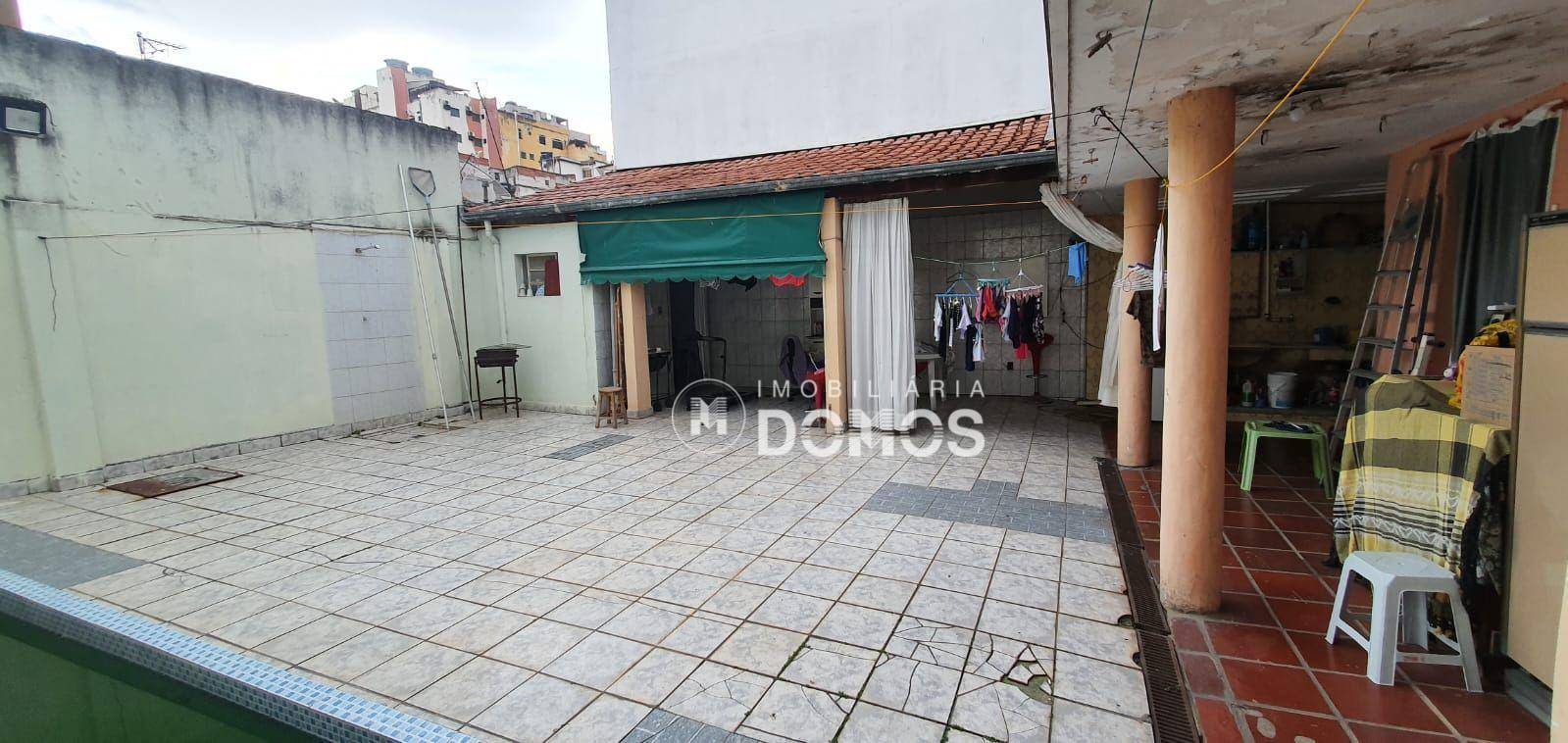 Casa à venda com 4 quartos, 168m² - Foto 9