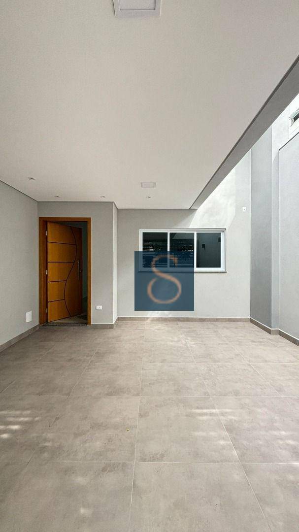 Casa à venda com 3 quartos, 126m² - Foto 1