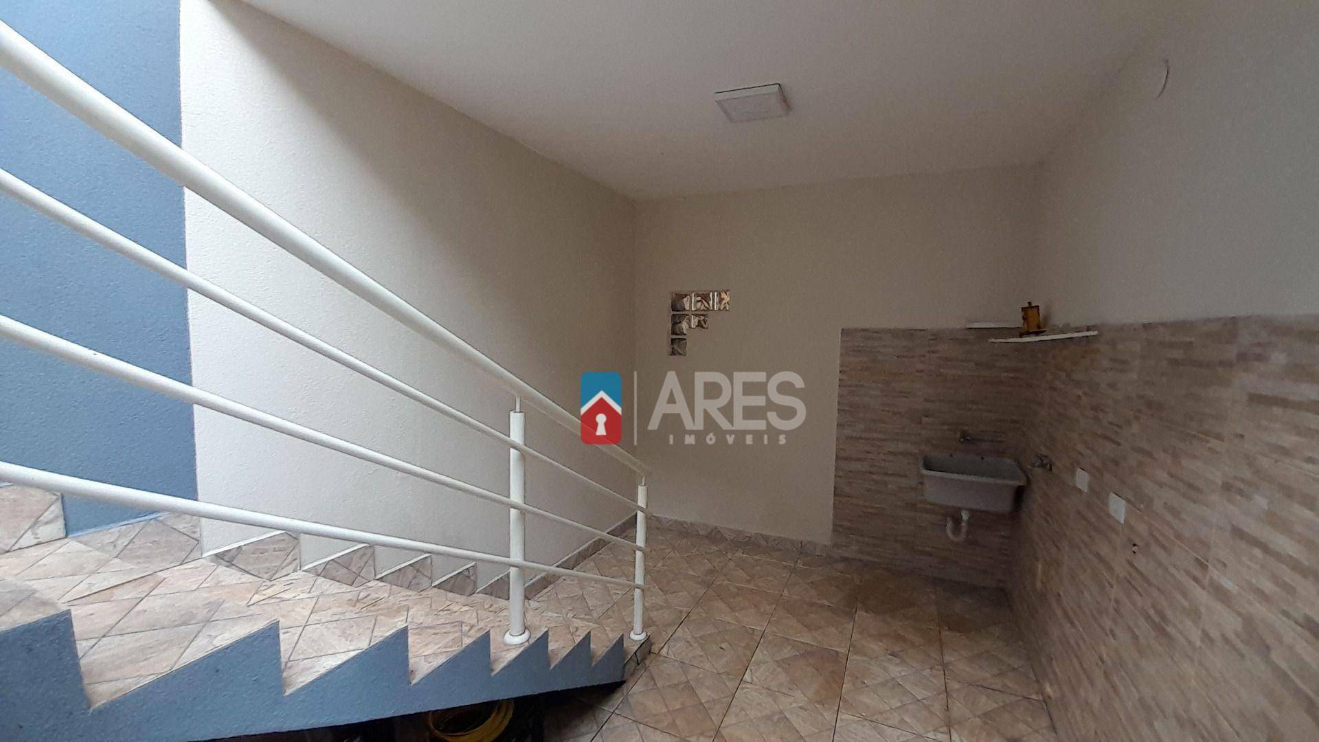 Casa para alugar com 3 quartos, 220m² - Foto 6